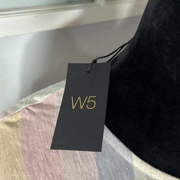 W5 Women’s Pastel Striped Lightweight Short Sleeve Top size L NWT - Picture 4 of 7